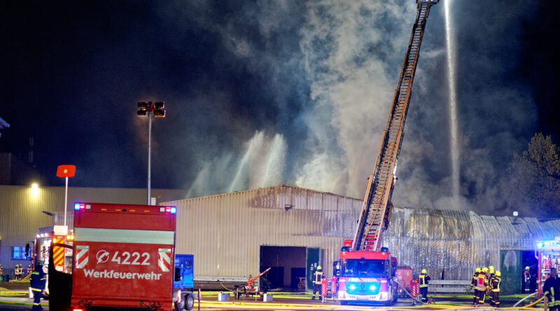 Großbrand Küchengeräteherstellers in Rothenburg